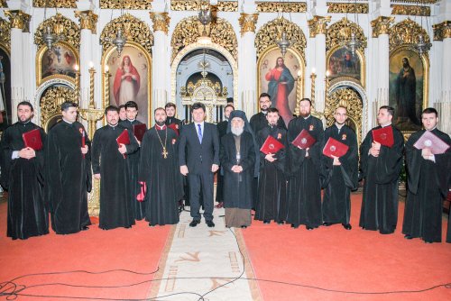 Grupul psaltic „Tronos” în concert la Arad