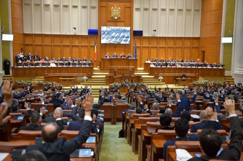 Ședință aniversară a Parlamentului României