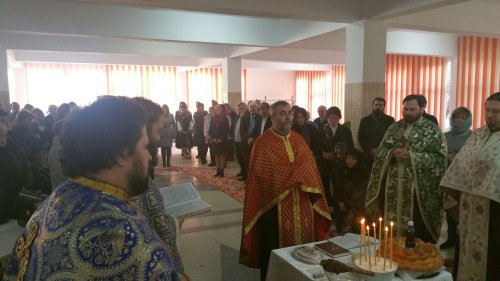 Taina Sfântului Maslu la Colegiul Tehnic „Mihai Băcescu“ din Fălticeni