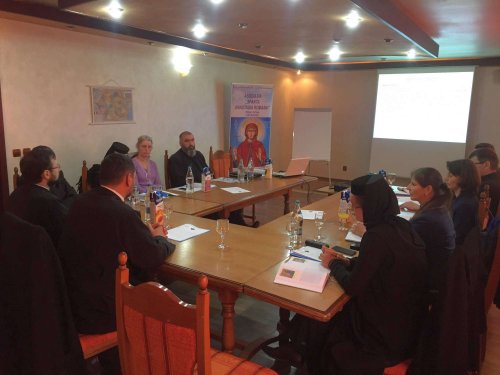 Întâlnirea comisiei eparhiale a Departamentului ONG din Arhiepiscopia Romanului şi Bacăului