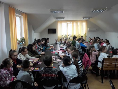 Cateheze și activități educative cu tinerii la Târnăveni