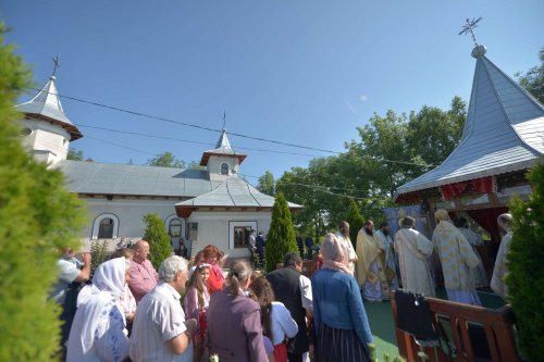 Liturghie arhierească la hramul Mănăstirii Şoldana