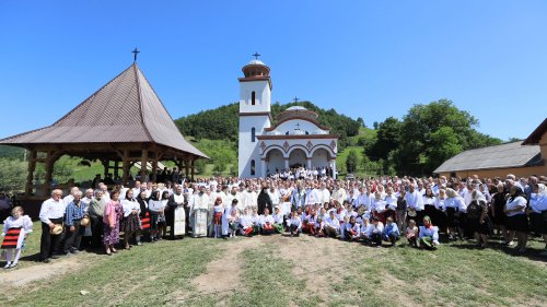 Târnosirea bisericii din Valea Muntelui – Bârsana, Maramureş