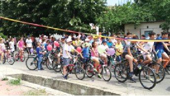 Cursă umanitară cu biciclete la Parohia Pleașa din Prahova