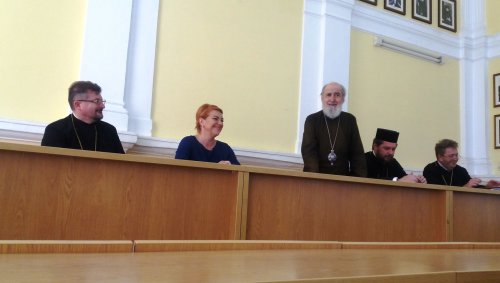 Diplome de merit pentru profesori de religie și elevi din Eparhia Aradului