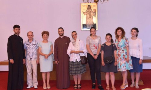 Întâlnirea tinerilor ortodocşi din Asociaţia vâlceană „Sfântul Valentin”