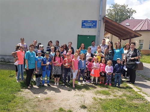 Campania de profilaxie dentară, la Porumbacu de Jos și Scoreiu, județul Sibiu