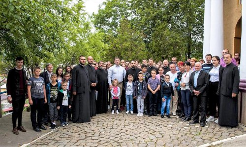 Activitate cu tinerii la Câmpeni, Alba