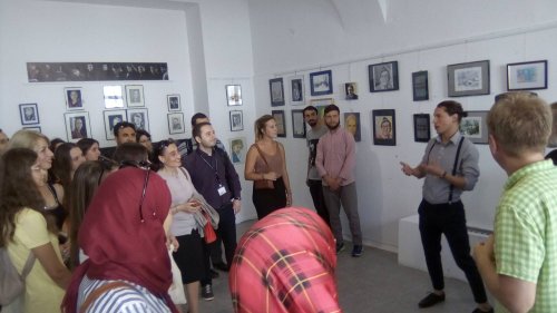 „Iluminări din Nevăzut“ - expoziţie a studenţilor teologi ieşeni la Galeriile de Artă „Nicolae Tonitza“