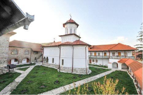 Mănăstirea Sărăcineşti, o moştenire seculară