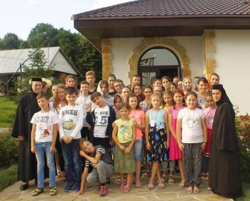 Tabere pentru tineri, „în spiritul credinţei ortodoxe”