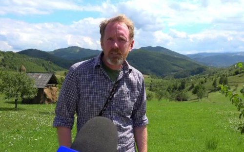 Un irlandez unește satele din România