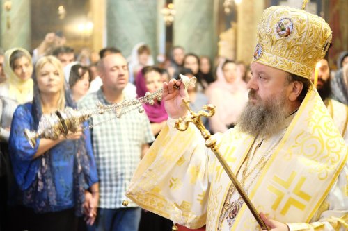 Liturghie arhierească la Mănăstirea Radu Vodă