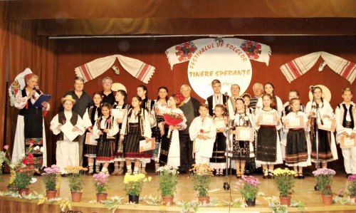 Festival concurs de folclor pentru copii