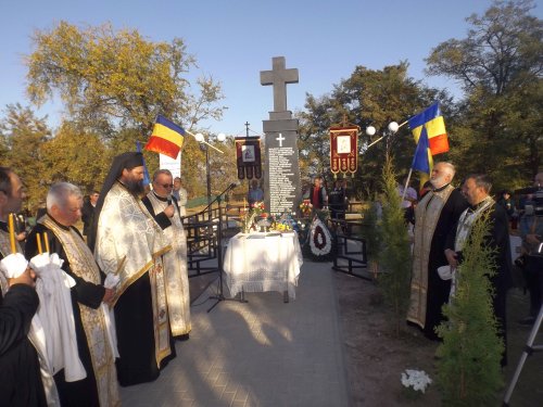 Monument dedicat eroilor în Parohia „Sfânta Parascheva” Blăgeşti
