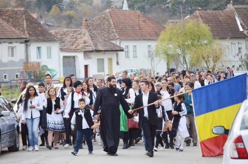 Uniți în credință și tradiții la Rodbav, Țara Făgărașului