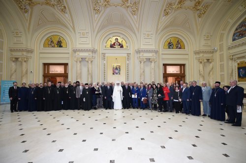 Conferință despre satul românesc la Palatul Patriarhiei