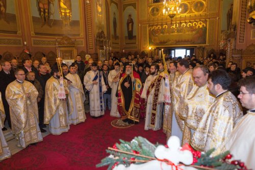 Liturghie arhierească la Parohia „Sfântul Nicolae” din Bacău