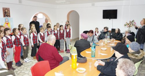 Activitate socială pentru vârstnici și copii, la Deva
