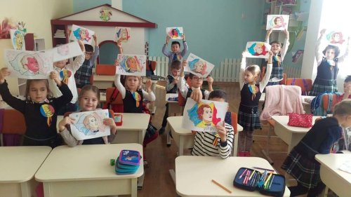 Ziua lui Eminescu, marcată la Grădiniţa şi Şcoala Primară „Sfântul Ioan cel Nou de la Suceava”