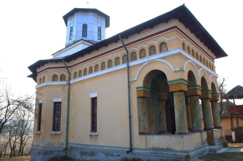 Un secol de la zidirea bisericii din Bulzești