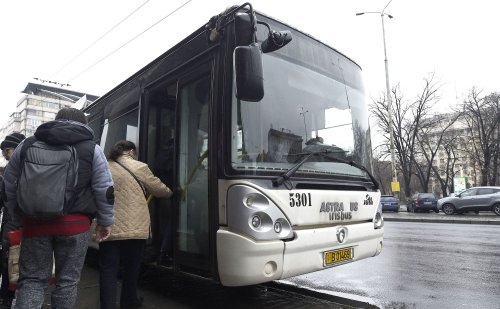 Transportul în comun, gratis pentru elevii din Bucureşti