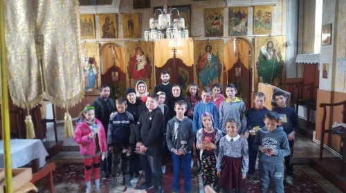 Întâlnirea cu tema „Postul sfintelor Paști în sufletele copiilor” din Parohia Nevrincea, județul Timiș