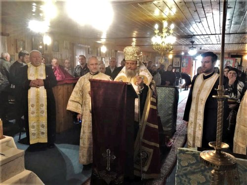 Veșmânt de la racla cu moaștele Sfintei Cuvioase Parascheva de la Iași, adus la Sibiu