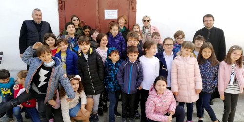 Elevii Şcolii 22 din Craiova, în vizită la Biserica Obedeanu