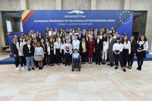 Copiii din UE au adoptat „Declaraţia de la Bucureşti”