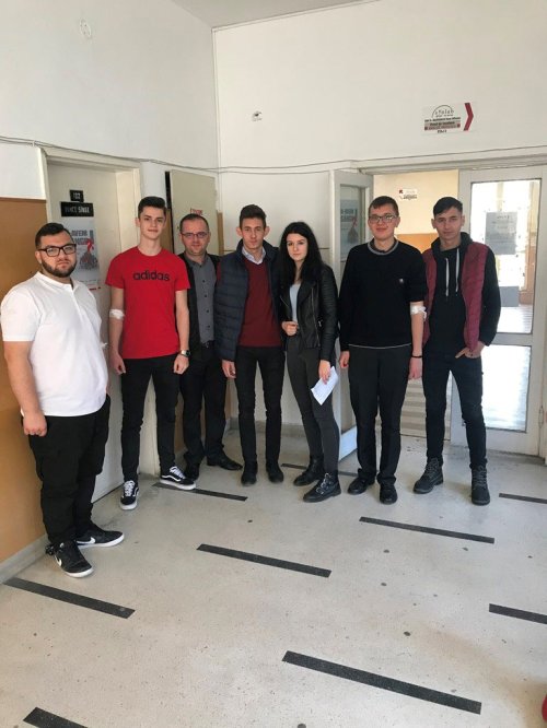 Elevi seminariști din Caransebeș au donat sânge