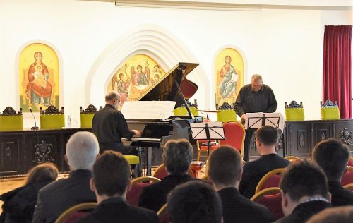 Concert de muzică clasică la Centrul eparhial din Caransebeș