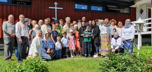 Slujiri arhierești la românii din Suedia