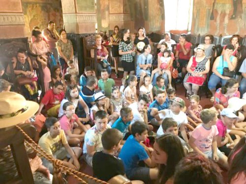 Deschiderea școlii de vară la Biserica „Sfânta Treime” din orașul Ghimbav, județul Brașov