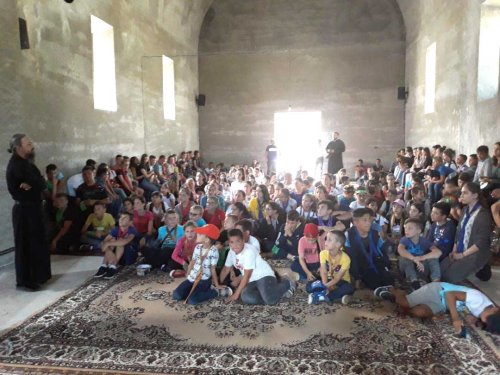 170 de copii în tabăra de vară din Parohia Bogdăneşti