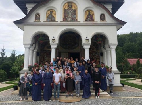 Tinerii din Bozovici – pelerini în Ardeal
