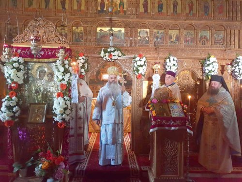 Slujiri ale Preasfinţitului Ignatie în trei biserici moldave