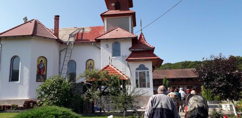 Credincioşi clujeni în pelerinaj la mănăstiri prahovene
