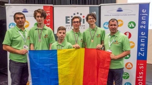 Aur pentru informaticienii juniori români
