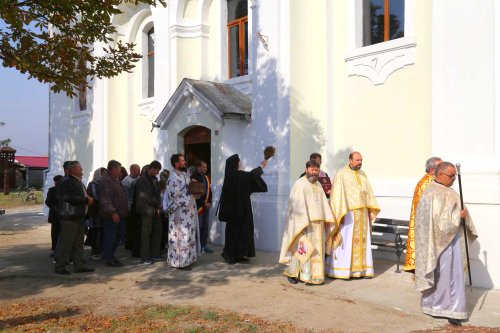 Binecuvântarea lucrărilor de la biserica parohiei timișene Valcani