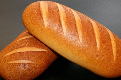 Mâncăm aproape 100 kg de pâine anual