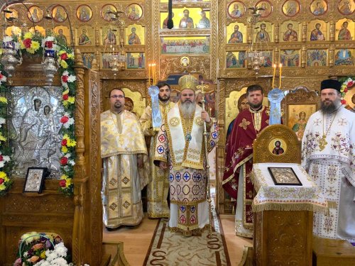 Slujire la Mănăstirea Dimitrie Cantemir