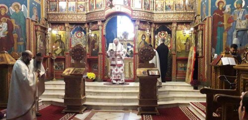 Înaltpreasfinţitul Părinte Mitropolit Serafim a slujit la Catedrala din Huși