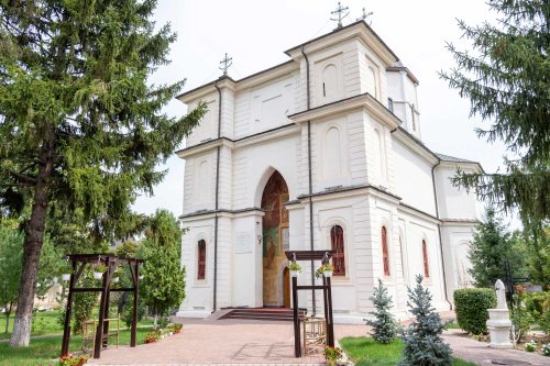Popas la cea mai veche mănăstire din Bărăgan