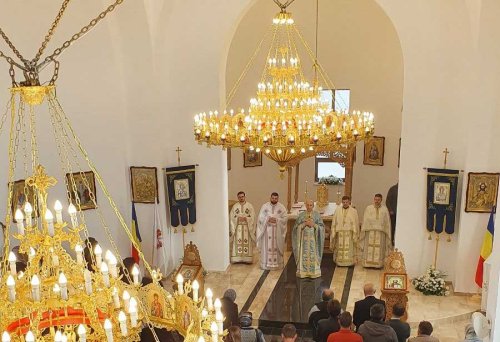 Prima Liturghie în noua biserică din Paleu, Oradea