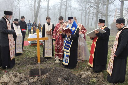 Piatră de temelie pentru o nouă biserică în Craiova