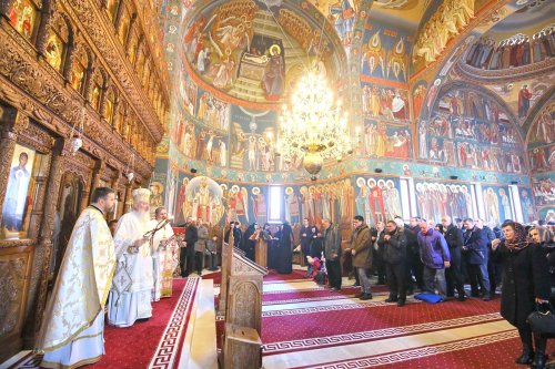 Binecuvântare la Mănăstirea Mihai Vodă din Turda, județul Cluj