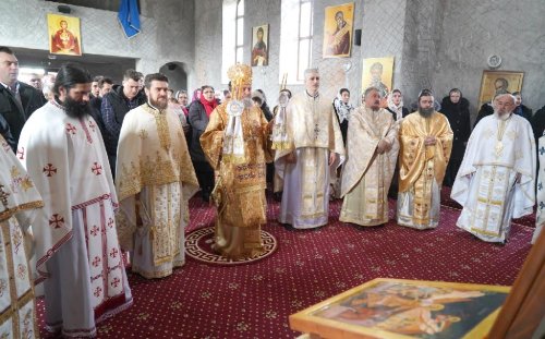 Liturghie arhierească la Mănăstirea Făget-Boholț, județul Brașov