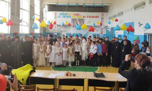 Cerc pedagogic de religie ortodoxă la Anenii Noi cu invitați din județul Vaslui