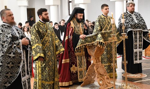 Slujba Canonului Mare la Catedrala Episcopală din Caransebeș